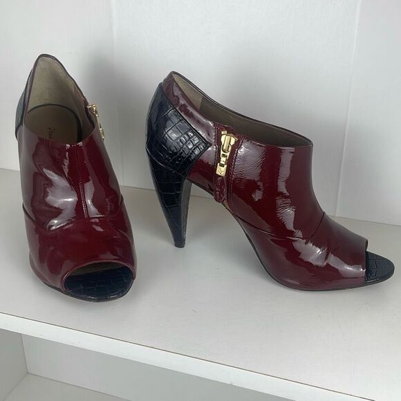 Pour La Victoire Lea Dark Cherry Patent Leather Curved Heel Ankle Bootie Sandal - Picture 2 of 14